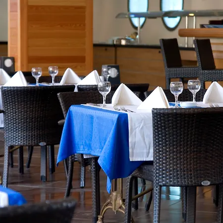 سوبريم فندق