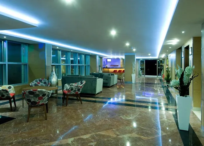 Отель Supreme 3*