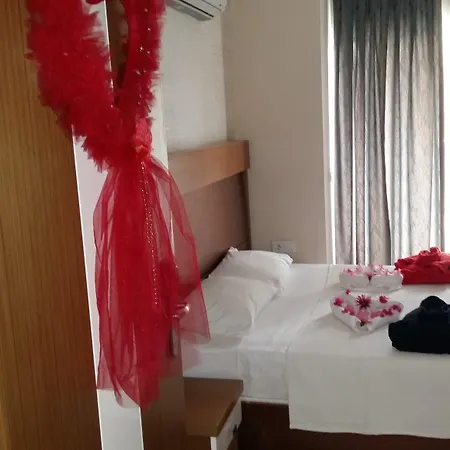 シュープリーム