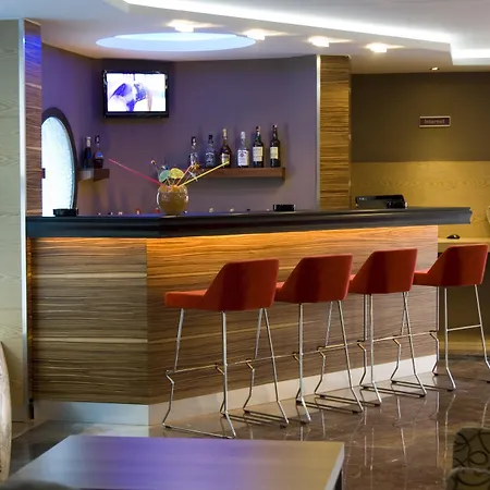 ホテル シュープリーム 3*