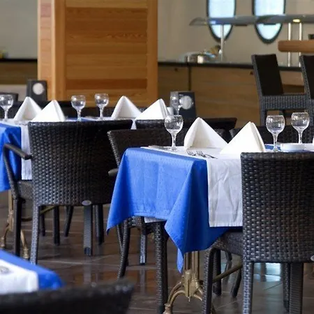 シュープリーム マルマリス