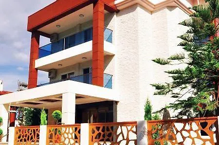Supreme Hotel 3*